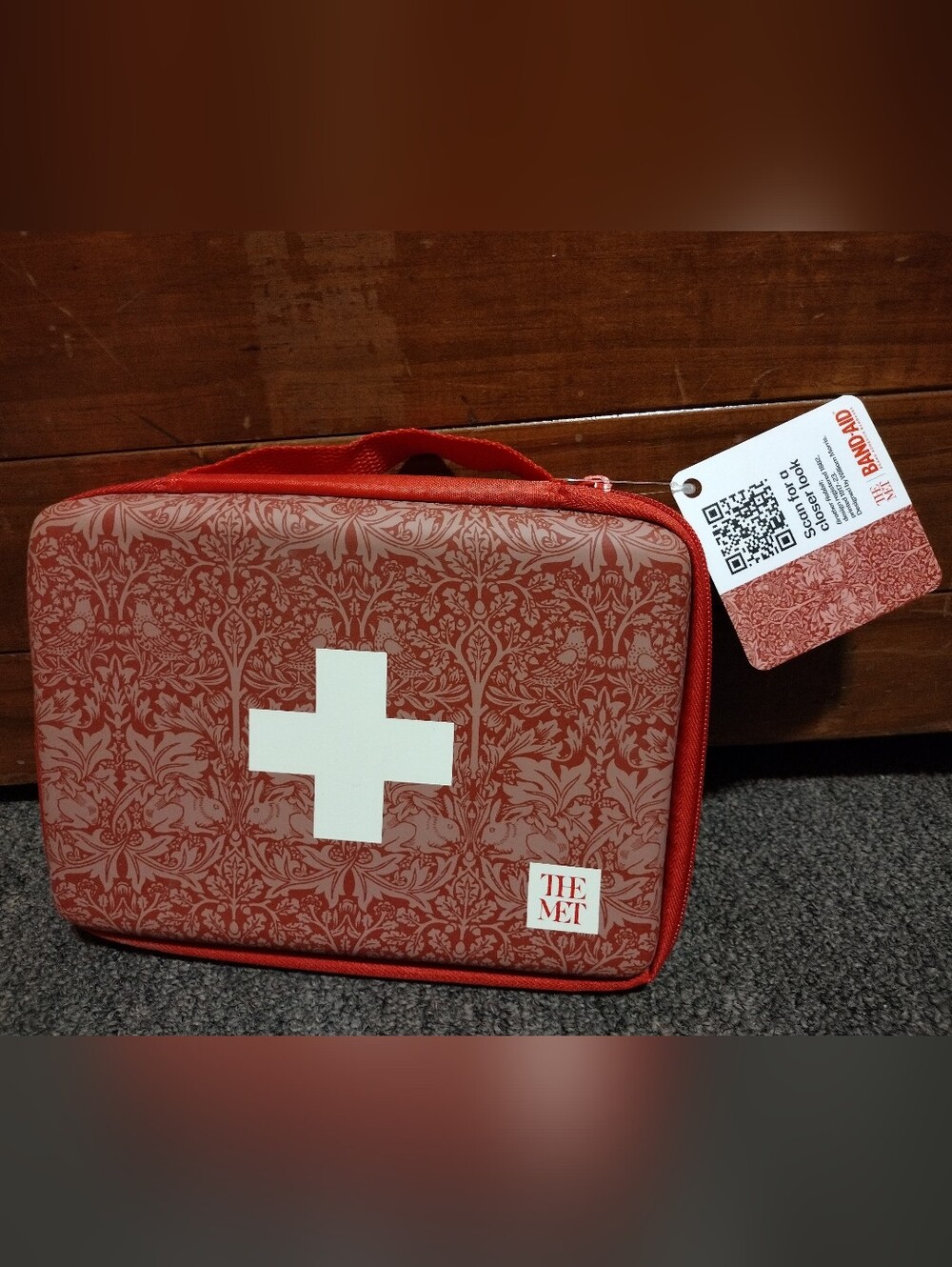 Bandaid The Met Red First Aid Bag